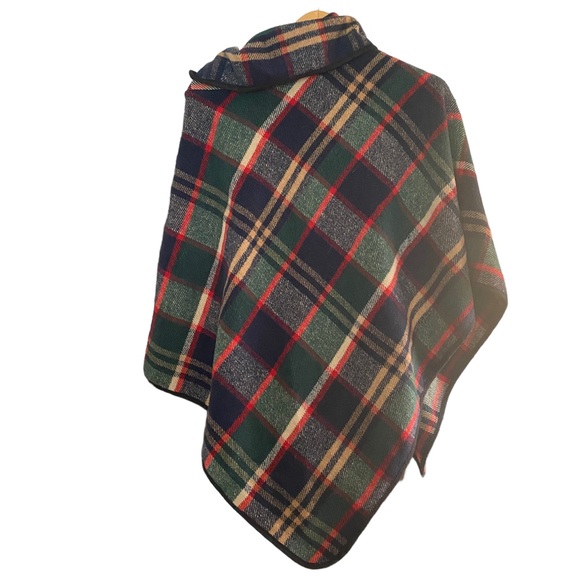 Preppy plaid wood button pullover poncho fleece jacket poncho O/S - Picture 4 of 8
